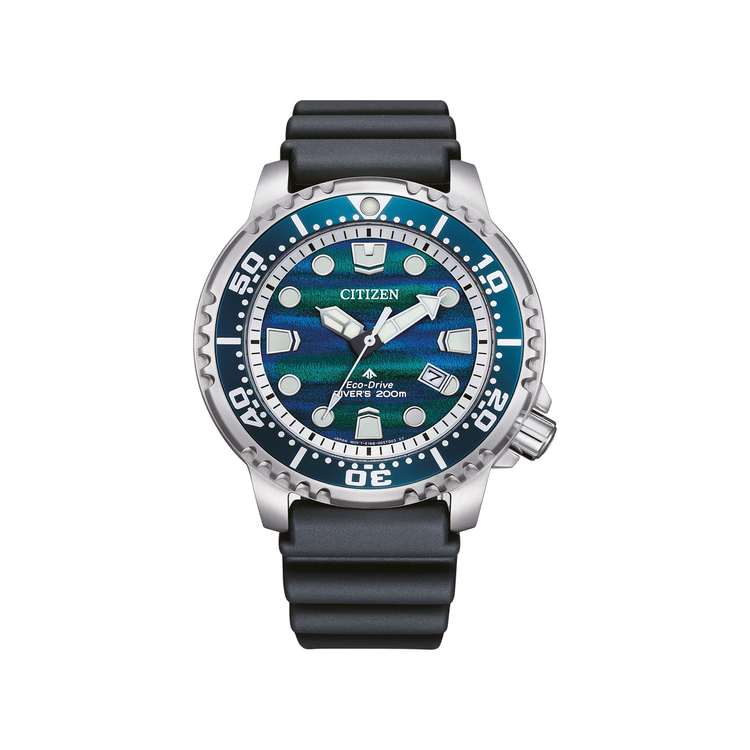 Montre Citizen BN0167-09W sur fond blanc