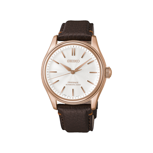 Montre Seiko HCC008J1 sur fond blanc