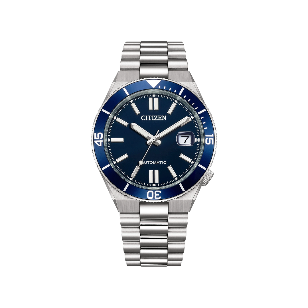 Montre Citizen NJ0230-59L sur fond blanc