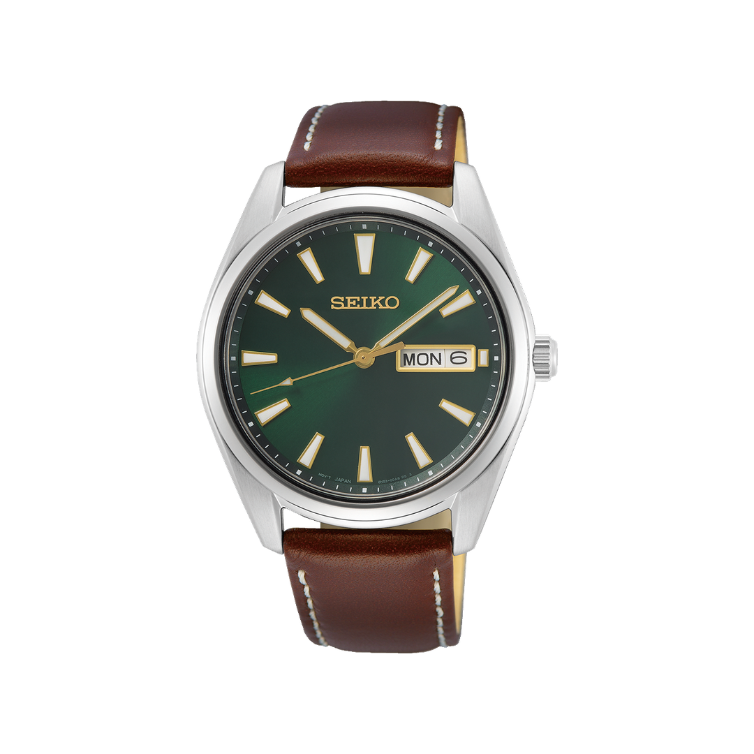 Montre Seiko SUR449P1 sur fond blanc