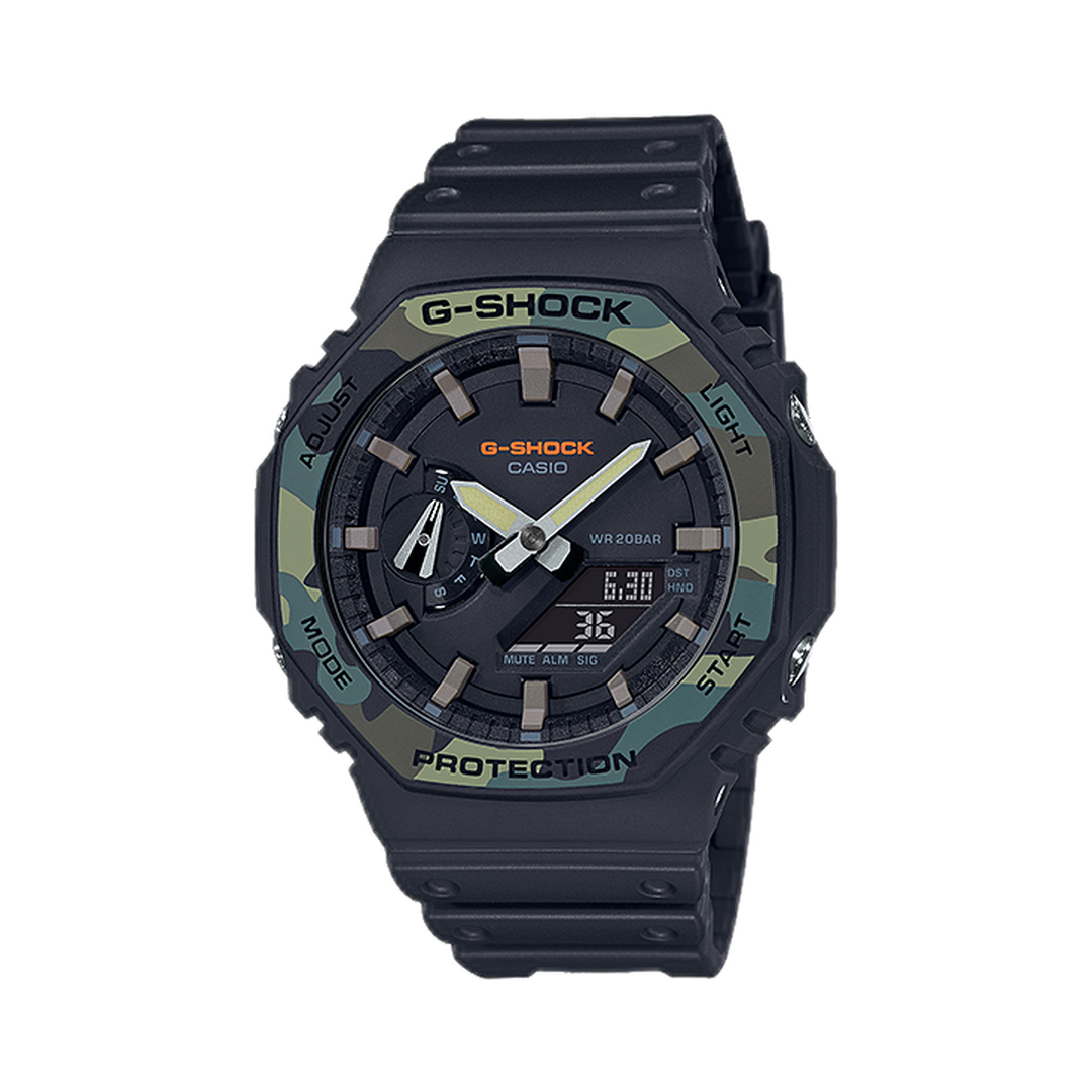Casio GA-2100SU-1AER sur fond blanc