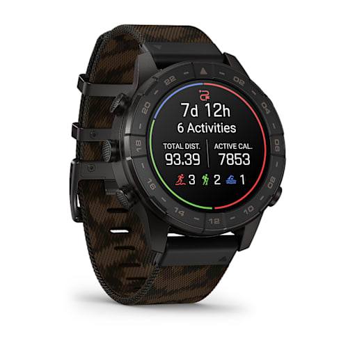 Garmin MARQ Commander Gen 3 010-04549-30 – trois quarts gauche
